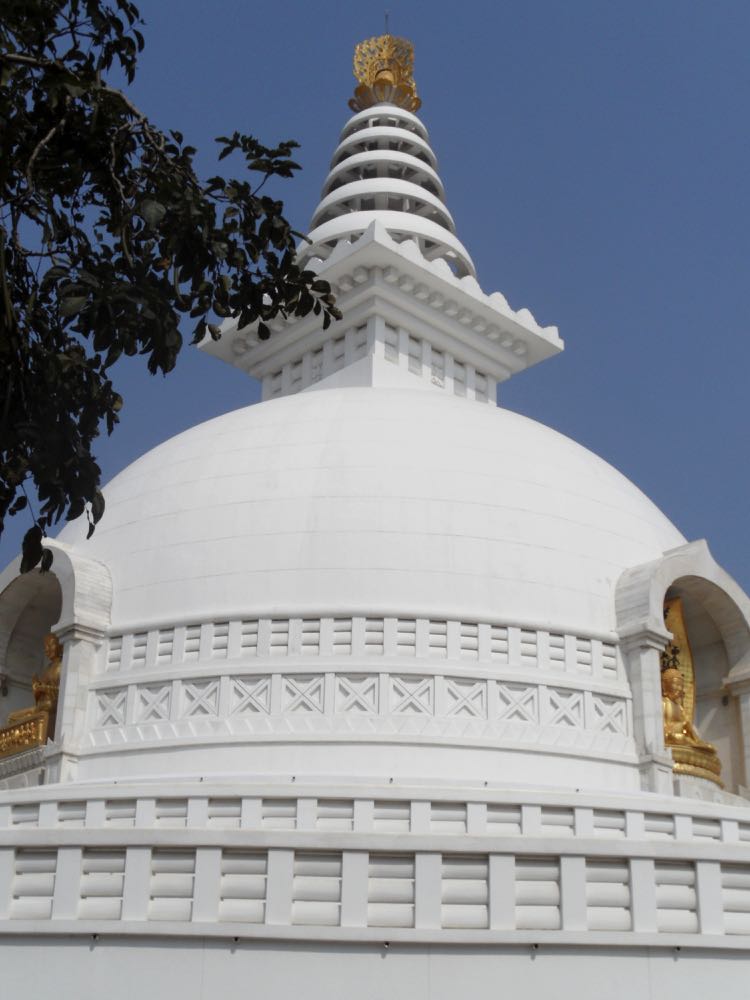 Vishwa Shanti Stupa no Monte Gridhrakuta (Pico do Abutre), Rajgir