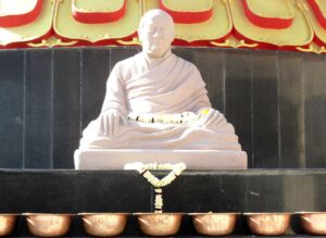 Estátua da Stupa do Mosteiro Tibetano Shechen, Bodhgaya