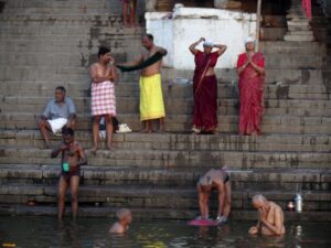 Banhos no Rio Ganges, Varanasi