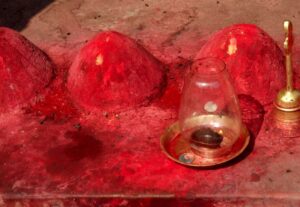 Vermelho, Rajgir
