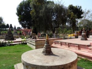 Stupas no Templo Mahabodhi, Bodhgaya
