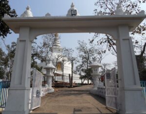 Vishwa Shanti Stupa no Monte Gridhrakuta (Pico do Abutre), Rajgir