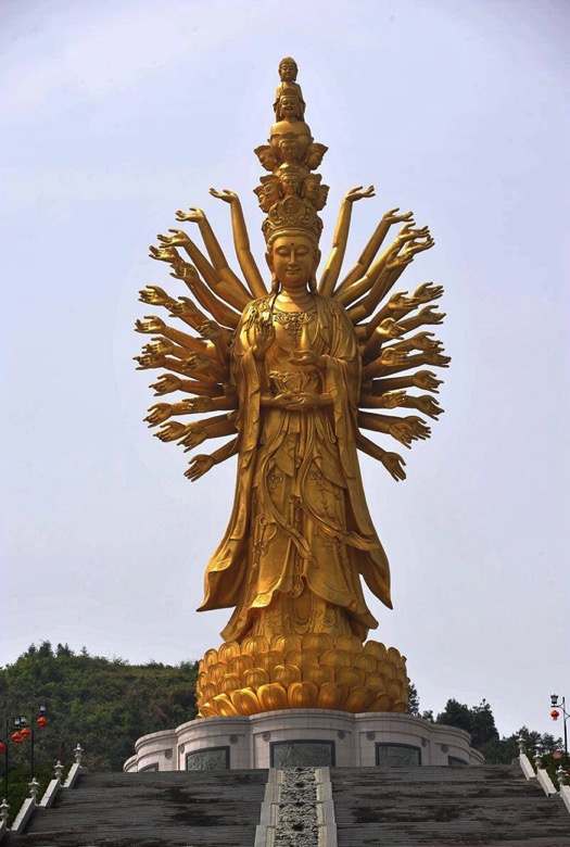 Estátua de Bodisatva | Guishan Guanyin das Mil Maos e Olhos | China